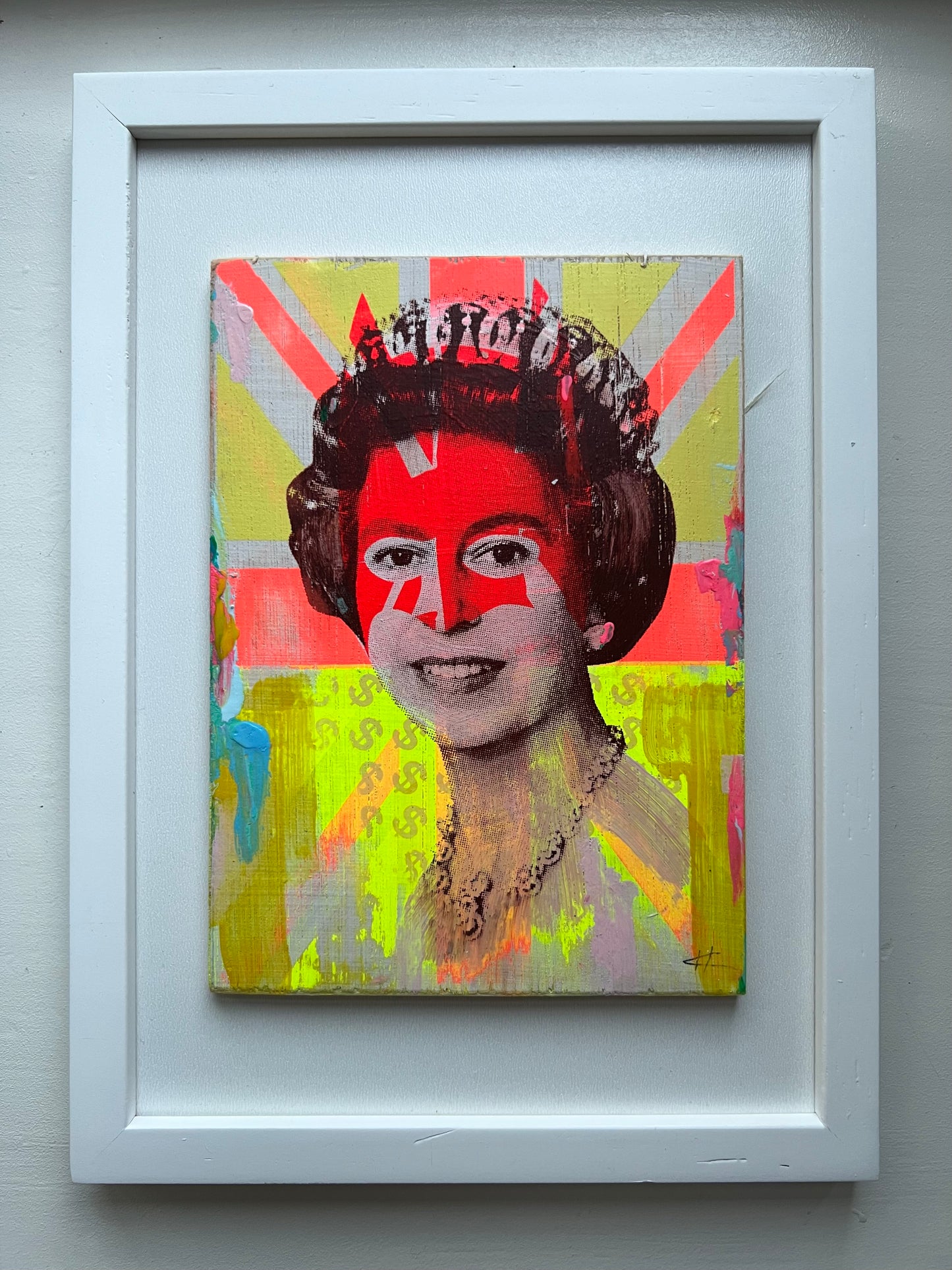 Queen Elizabeth - Multi colour on yellow 1