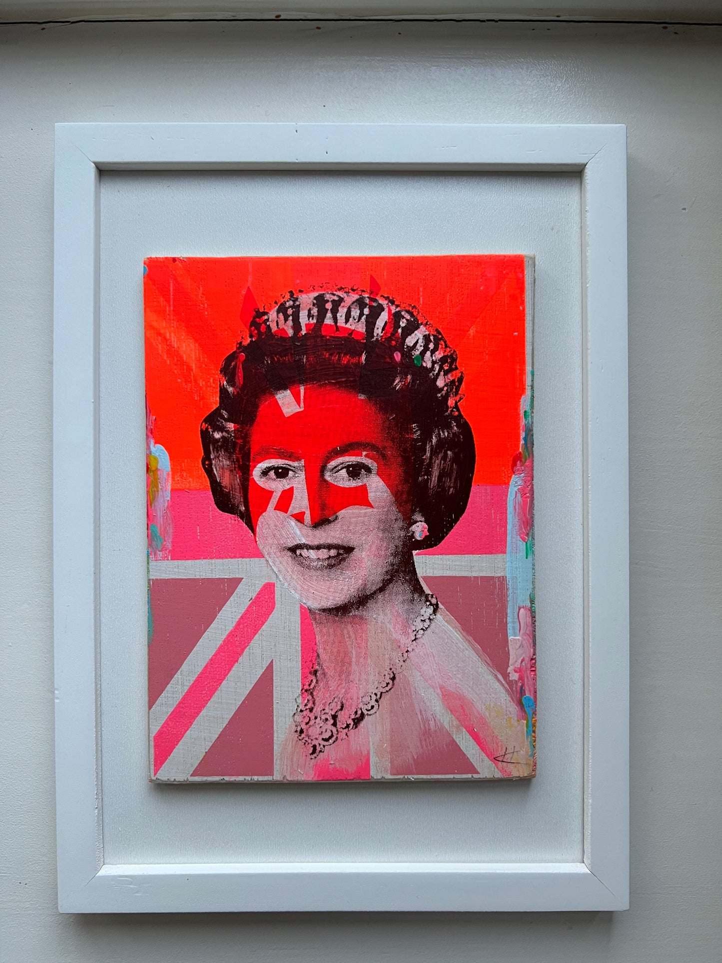 Queen Elizabeth - Multi colour on Red 1