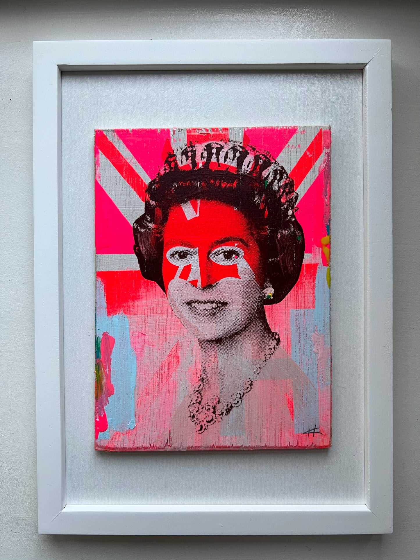 Queen Elizabeth - Multi colour on Red 2